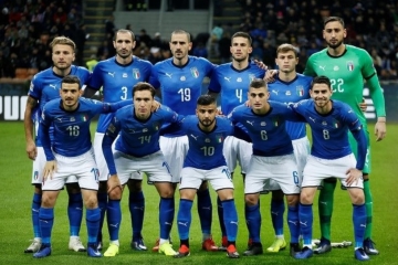 Top đội hình xuất sắc nhất lịch sử Euro: Liệu có thể vượt qua